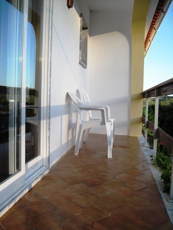 Porto Monte Bed & Breakfast Maceira  Bilik gambar